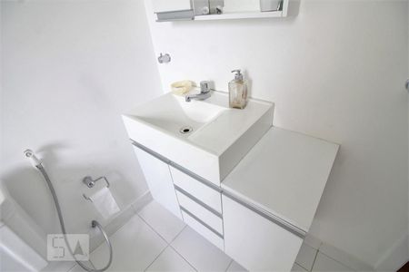 Pia de apartamento à venda com 2 quartos, 96m² em Morumbi, São Paulo