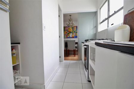 Apartamento à venda com 96m², 2 quartos e 2 vagasCozinha