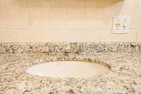 Apartamento à venda com 76m², 3 quartos e 1 vagaBanheiro suíte