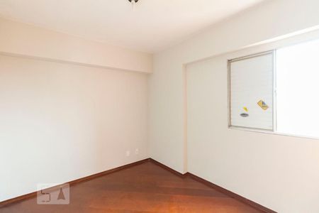 Apartamento para alugar com 120m², 3 quartos e 2 vagasQuarto 2
