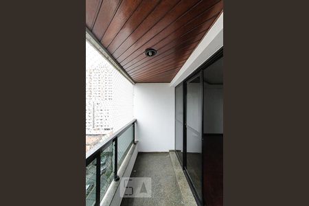 varanda de apartamento à venda com 4 quartos, 240m² em Vila Regente Feijó, São Paulo