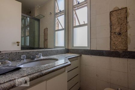 Banheiro Quarto 1 Suíte de apartamento para alugar com 2 quartos, 75m² em Serra, Belo Horizonte