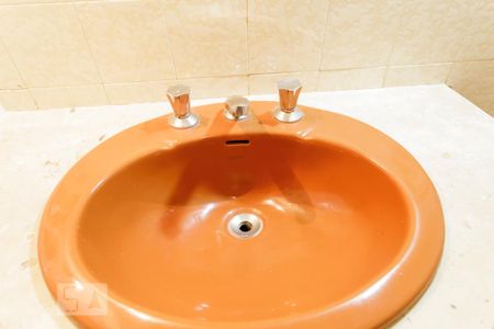 Apartamento à venda com 130m², 4 quartos e 2 vagas Apartamento à venda com 130m², 4 quartos e 2 vagasBANHEIRO SUITE