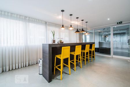 Apartamento para alugar com 36m², 1 quarto e sem vagaÁrea Externa - Salão de Festas