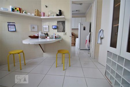 Apartamento à venda com 300m², 3 quartos e 3 vagasCopa