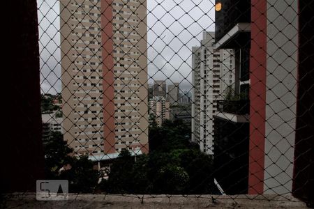 Apartamento à venda com 300m², 3 quartos e 3 vagasVista da suíte 2