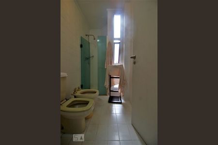 Apartamento à venda com 300m², 3 quartos e 3 vagasBanheiro da suíte 3