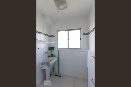 Apartamento à venda com 64m², 2 quartos e 2 vagasÁrea de serviço