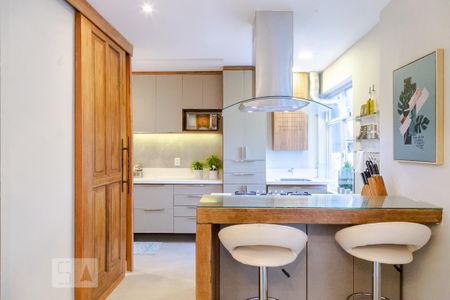 Apartamento para alugar com 85m², 2 quartos e 1 vaga Apartamento para alugar com 85m², 2 quartos e 1 vagaCozinha