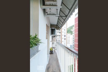 Apartamento para alugar com 85m², 2 quartos e 1 vaga Apartamento para alugar com 85m², 2 quartos e 1 vagaVaranda