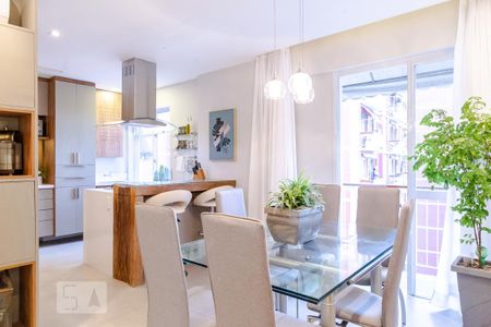 Apartamento para alugar com 85m², 2 quartos e 1 vaga Apartamento para alugar com 85m², 2 quartos e 1 vagaSala