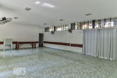 Apartamento à venda com 60m², 3 quartos e 1 vaga Apartamento à venda com 60m², 3 quartos e 1 vagaSalão de Festas