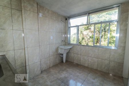 Apartamento à venda com 60m², 3 quartos e 1 vaga Apartamento à venda com 60m², 3 quartos e 1 vagaCozinha e Área de Serviço