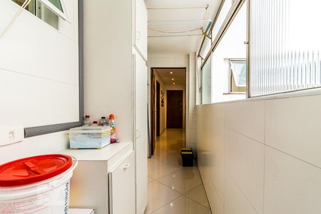 Apartamento à venda com 108m², 3 quartos e 1 vagaÁrea de serviço