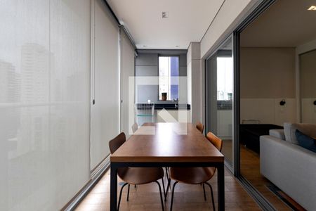 Varanda de apartamento para alugar com 1 quarto, 45m² em Indianópolis, São Paulo