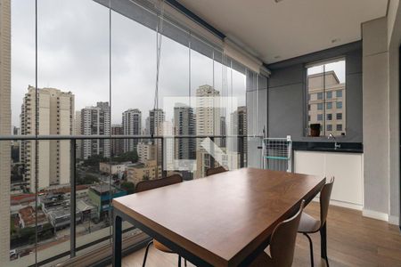Varanda de apartamento para alugar com 1 quarto, 45m² em Indianópolis, São Paulo