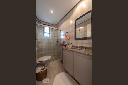 Apartamento para alugar com 170m², 4 quartos e 3 vagas Apartamento para alugar com 170m², 4 quartos e 3 vagasBanheiro da Suíte 1