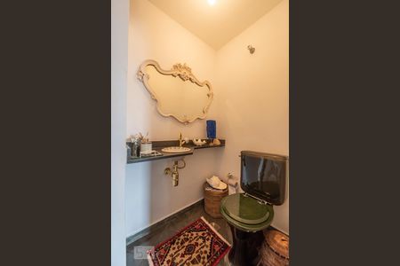 Apartamento para alugar com 170m², 4 quartos e 3 vagas Apartamento para alugar com 170m², 4 quartos e 3 vagasLavabo