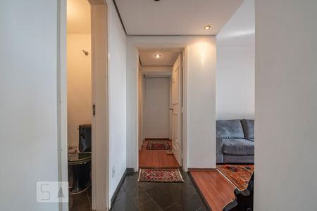 Apartamento para alugar com 170m², 4 quartos e 3 vagas Apartamento para alugar com 170m², 4 quartos e 3 vagasCorredor