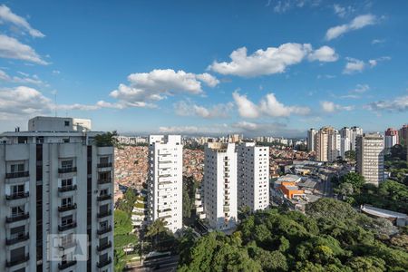 Apartamento para alugar com 170m², 4 quartos e 3 vagas Apartamento para alugar com 170m², 4 quartos e 3 vagasVista da Suíte 2