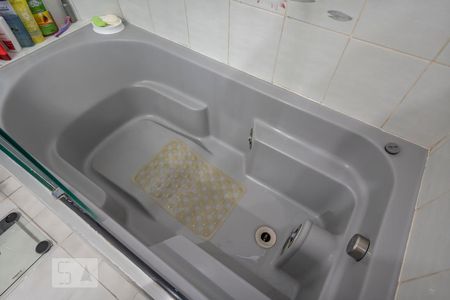 Apartamento para alugar com 170m², 4 quartos e 3 vagas Apartamento para alugar com 170m², 4 quartos e 3 vagasBanheiro da Suíte 3