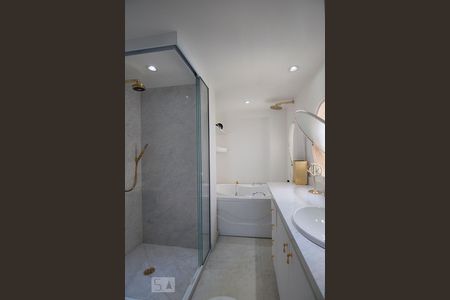 Apartamento para alugar com 115m², 3 quartos e 2 vagasBanheiro