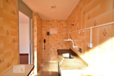 Apartamento à venda com 55m², 2 quartos e 1 vagaCozinha 