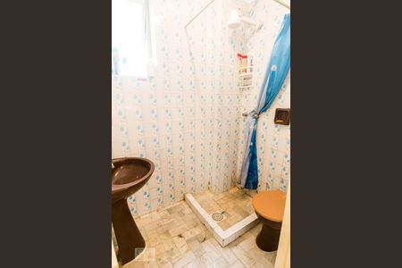 Banheiro de kitnet/studio à venda com 1 quarto, 37m² em Centro Histórico, Porto Alegre