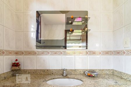 Casa à venda com 550m², 5 quartos e 5 vagasBanheiro da Churrasqueira