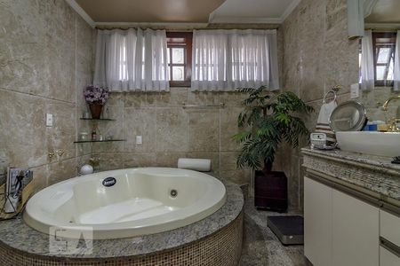 Casa à venda com 550m², 5 quartos e 5 vagasSuite do Quarto 5