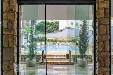 Casa à venda com 550m², 5 quartos e 5 vagasVaranda