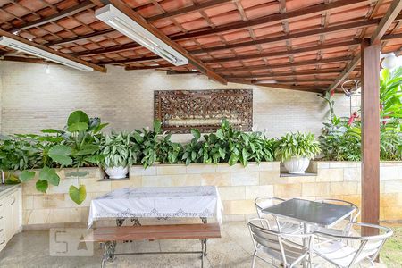 Casa à venda com 550m², 5 quartos e 5 vagasÁrea da Churrasqueira