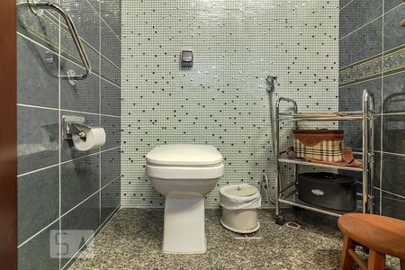 Casa à venda com 550m², 5 quartos e 5 vagasSuite do Quarto 2