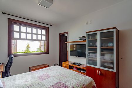 Casa à venda com 550m², 5 quartos e 5 vagasQuarto 3