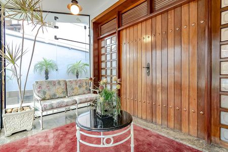 Casa à venda com 550m², 5 quartos e 5 vagasVaranda