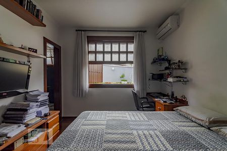 Casa à venda com 550m², 5 quartos e 5 vagasQuarto 4