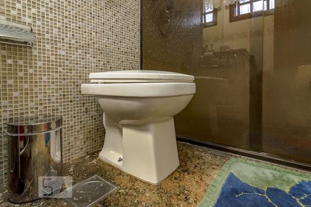 Casa à venda com 550m², 5 quartos e 5 vagasSuite do Quarto 3