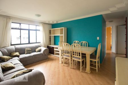 Sala de apartamento para alugar com 3 quartos, 65m² em Novo Mundo, Curitiba