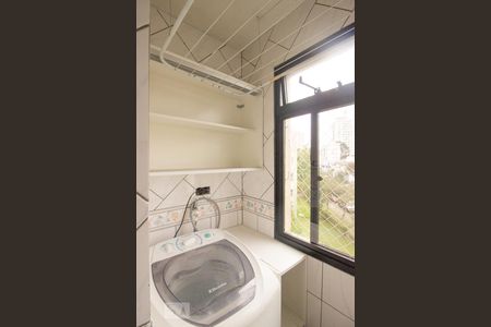 Apartamento para alugar com 65m², 3 quartos e 1 vagaÁrea de serviço
