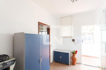 Sala 1 de casa para alugar com 4 quartos, 500m² em Alípio de Melo, Belo Horizonte