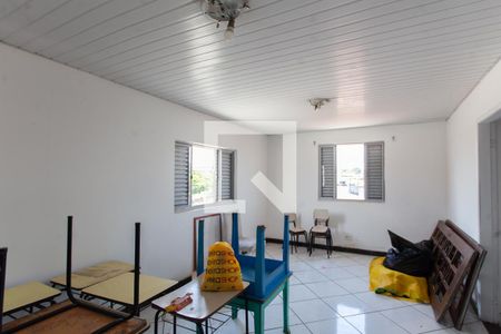 Sala 2 de casa para alugar com 4 quartos, 500m² em Alípio de Melo, Belo Horizonte