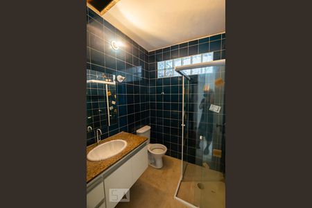 Banheiro de casa para alugar com 2 quartos, 100m² em Jabaquara, São Paulo