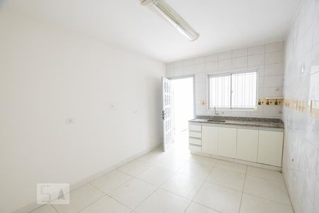 Cozinha de casa para alugar com 2 quartos, 100m² em Jabaquara, São Paulo
