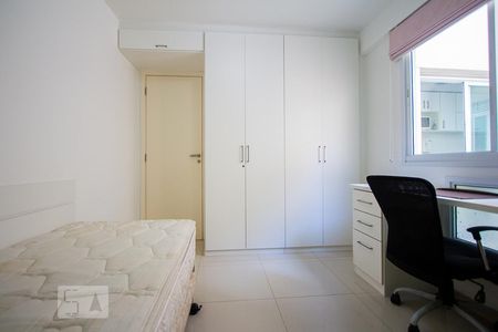 Quarto de apartamento à venda com 2 quartos, 90m² em Laranjeiras, Rio de Janeiro