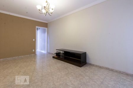 Casa para alugar com 3 quartos, 200m² em Parque Mandaqui, São Paulo