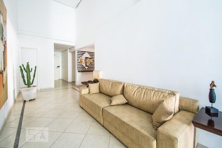 Apartamento para alugar com 60m², 2 quartos e 1 vagaÁrea Externa - Hall de Entrada