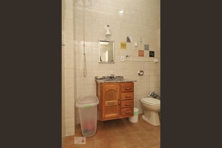 Banheiro. de kitnet/studio à venda com 1 quarto, 40m² em Copacabana, Rio de Janeiro