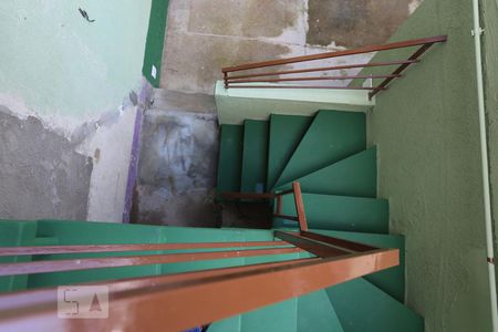 Casa à venda com 210m², 7 quartos e 3 vagasEscadas de Acesso