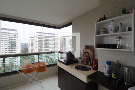 Sala - Varanda de apartamento para alugar com 4 quartos, 110m² em Jacarepaguá, Rio de Janeiro