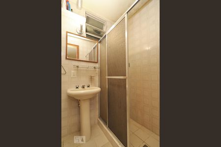 Banheiro. de apartamento para alugar com 1 quarto, 39m² em Copacabana, Rio de Janeiro